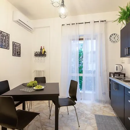 Puglia5stars Stazione Umberto I Lägenhet